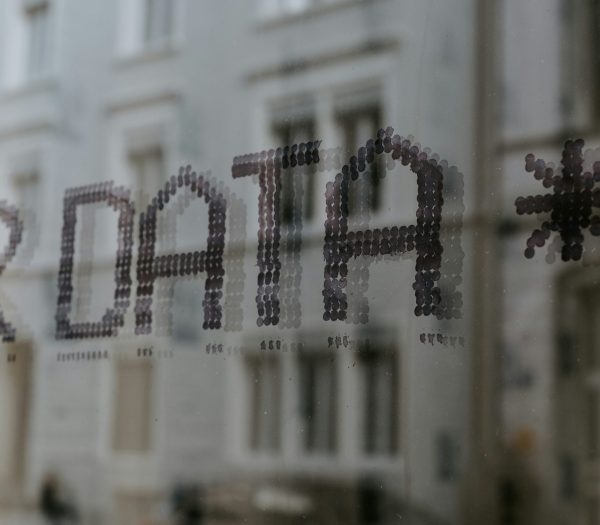 mg-empower-claudio-schwarz-fyeOxvYvIyY-unsplash